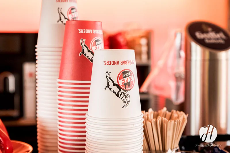 Matchday-Kulisse rund um die Konferenz
